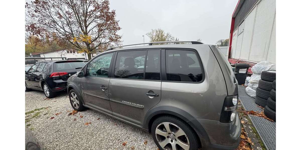 VW Touran 179.852 km 5.198 &euro; Mainz 55120