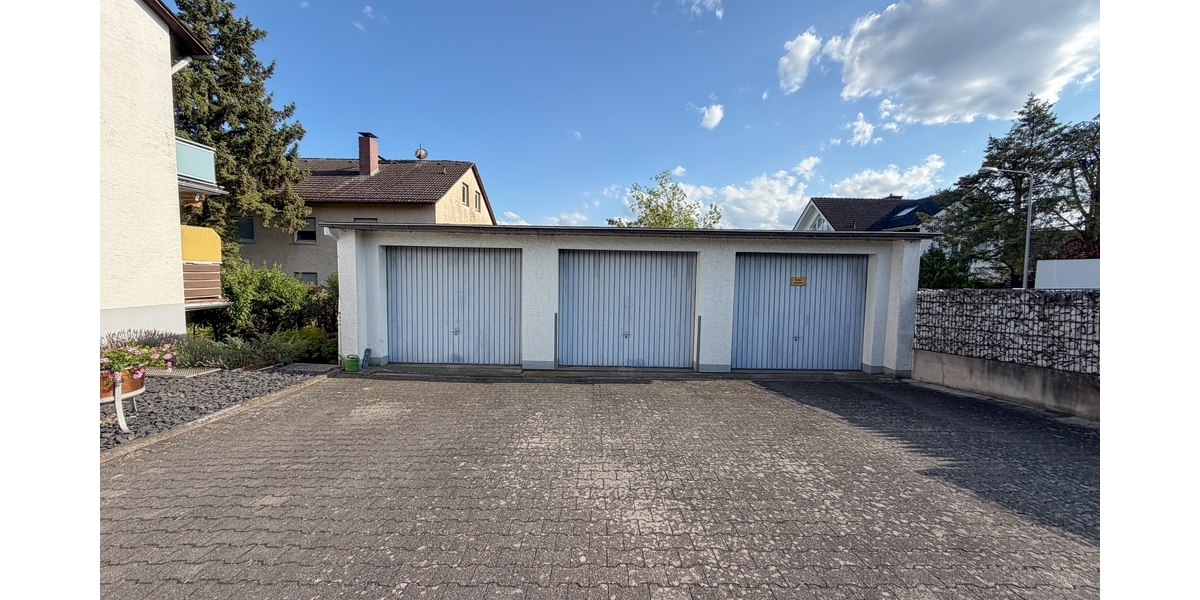 Attraktives Mehrfamilienhaus mit Potenzial in Wiesbaden Biebrich - Mehrfamilienhaus, Wohnhaus Wiesbaden Biebrich | Angebot:27210735