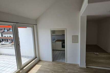 Wohnung zum Kaufen in Kelkheim 379.000 € 124 m² 2 zimmer