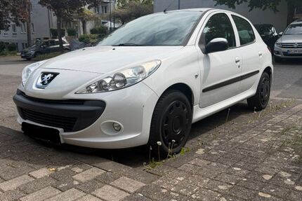 Peugeot 206 107.000 km 3.500 &euro; Wiesbaden 65199