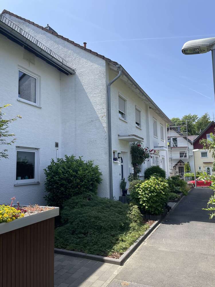 Haus zum Kaufen in Wiesbaden 569.900 € 144 m²