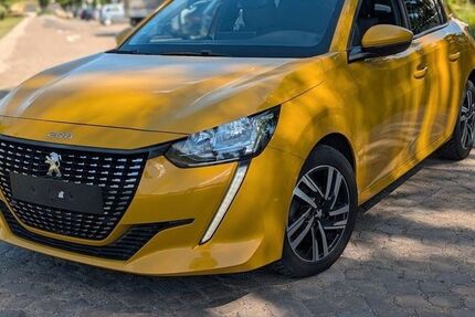 Peugeot 208 31.300 km 12.590 &euro; Wiesbaden 65203