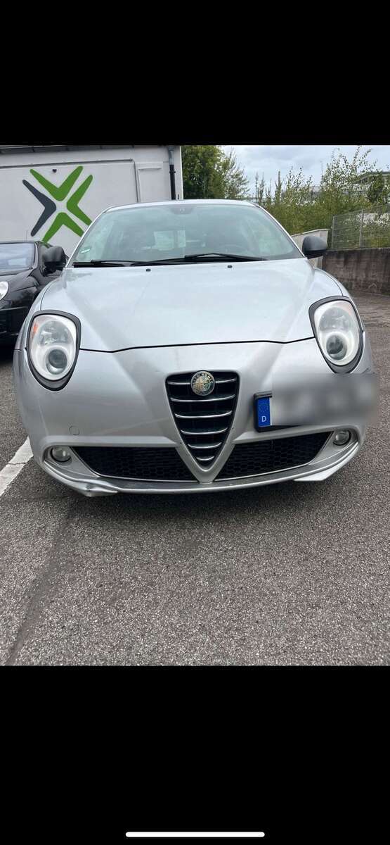 Alfa Romeo MiTo 266.000 km 2.300 € frankfurt 60386