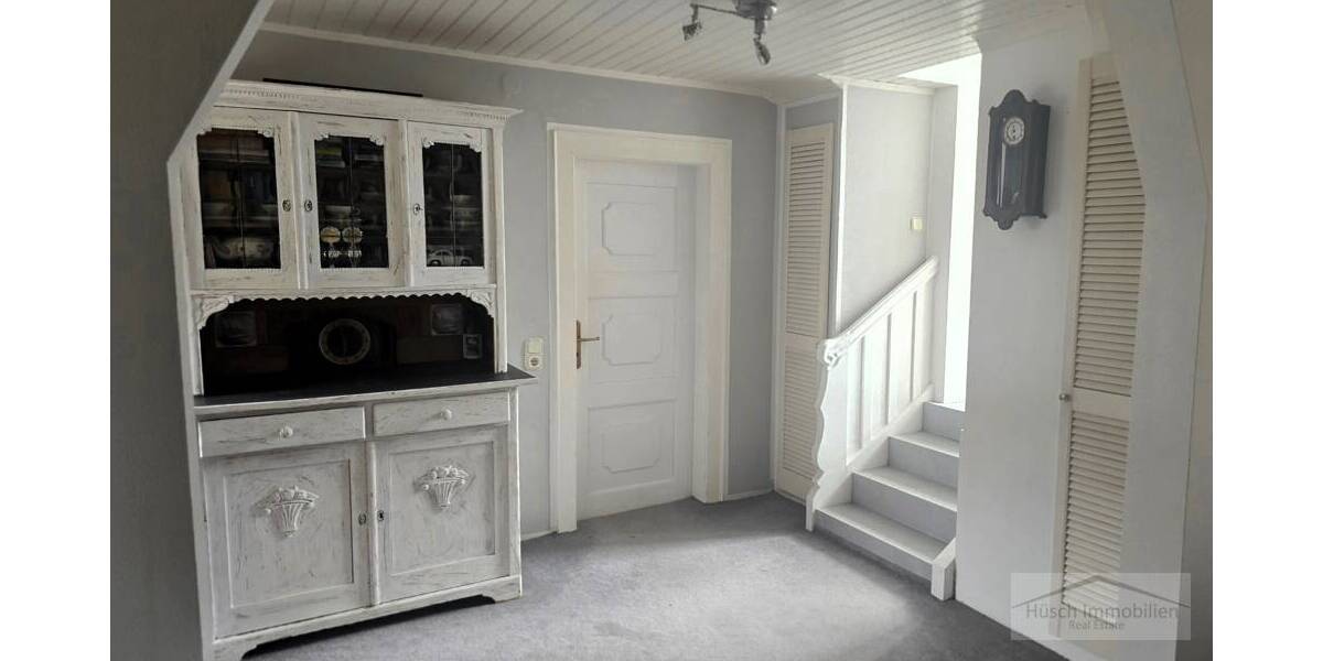Einfamilienhaus Taunusstein / Neuhof Neuhof - 8 Zimmer, 224 m&sup2;, 749.000&euro; | Angebot:26218735