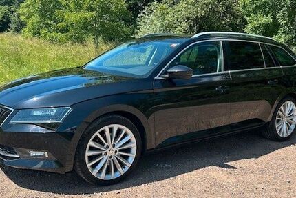 Skoda Superb 122.000 km 20.499 € Eppstein 65817