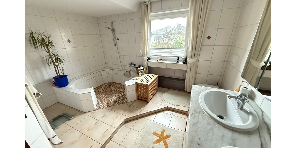 Kelkheim: Individuelles Architektenhaus in toller Villenlage - Einfamilienhaus Kelkheim | Angebot:24810403