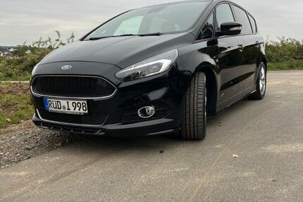 Ford S-Max 50.200 km 28.900 € Rauenthal 65345