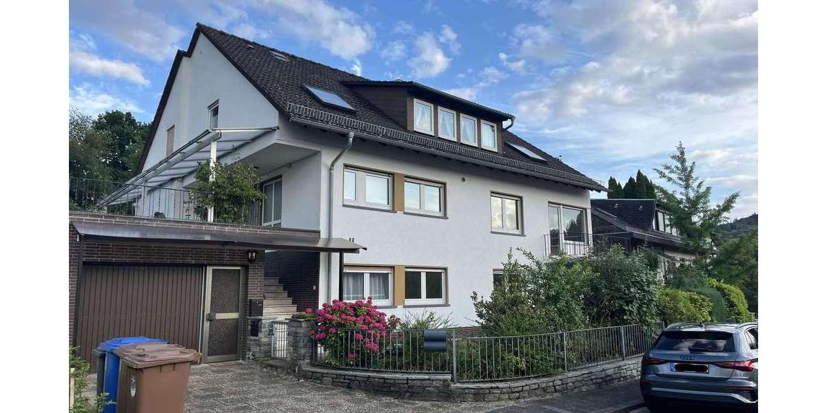 Etagenwohnung Kelkheim - 3 Zimmer, 130 m&sup2;, 1.495&euro; | Angebot:25625440
