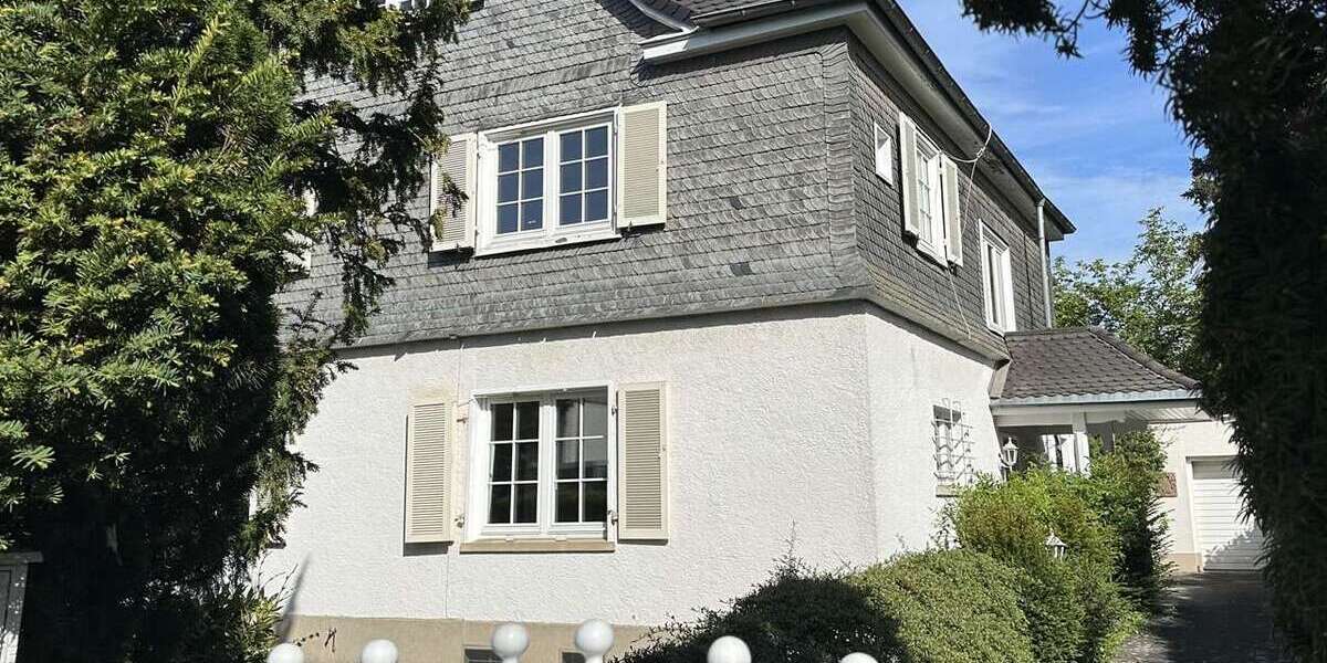 Einfamilienhaus Wiesbaden Biebrich - 10 Zimmer, 262 m&sup2;, 1.290.000&euro; | Angebot:26361709