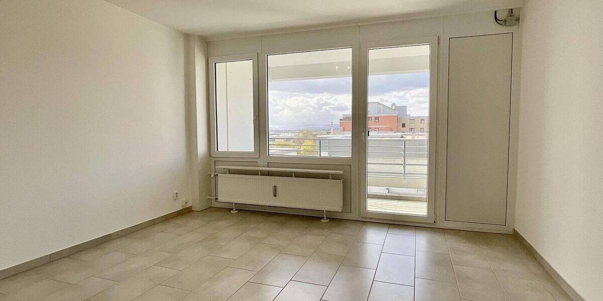 Etagenwohnung Wiesbaden Nordenstadt - 3 Zimmer, 94 m&sup2;, 330.000&euro; | Angebot:25987383