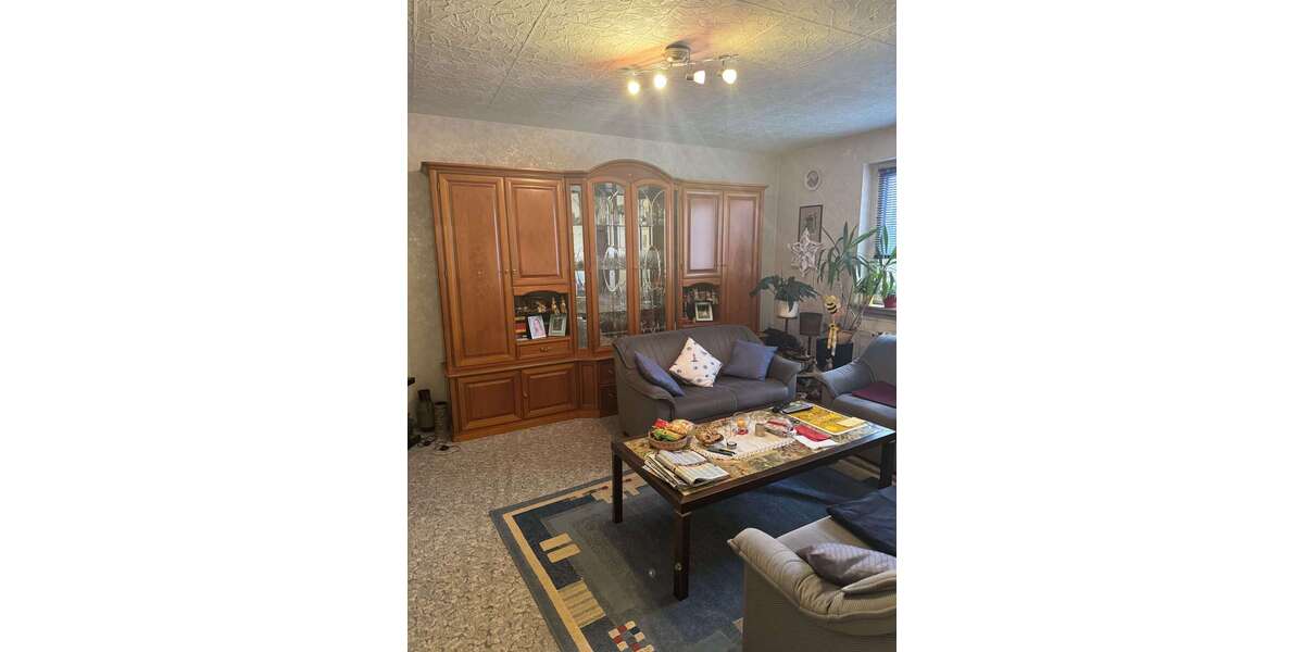 Etagenwohnung Eschborn - 3 Zimmer, 86 m&sup2;, 220.000&euro; | Angebot:25478131