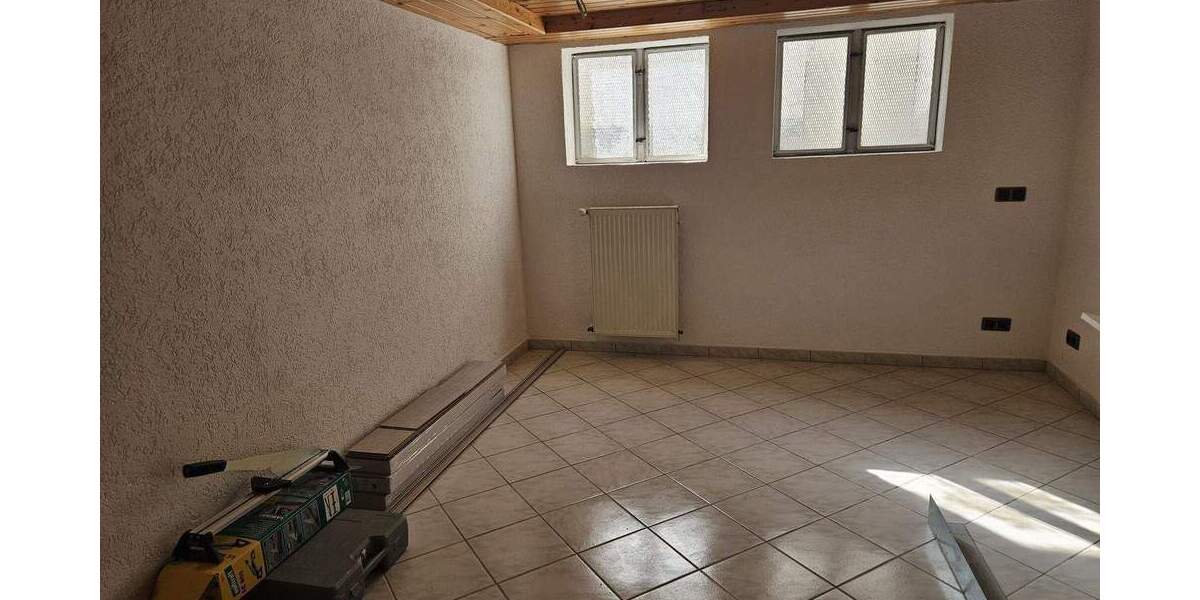 Mehrfamilienhaus, Wohnhaus Hohenstein Breithardt - 4 Zimmer, 140 m&sup2;, 1.250&euro; | Angebot:24565862