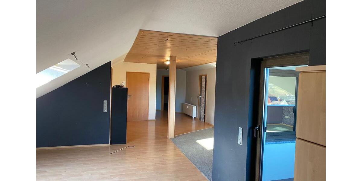 Dachgeschoßwohnung Hünfelden - 2 Zimmer, 100 m&sup2;, 800&euro; | Angebot:24868904