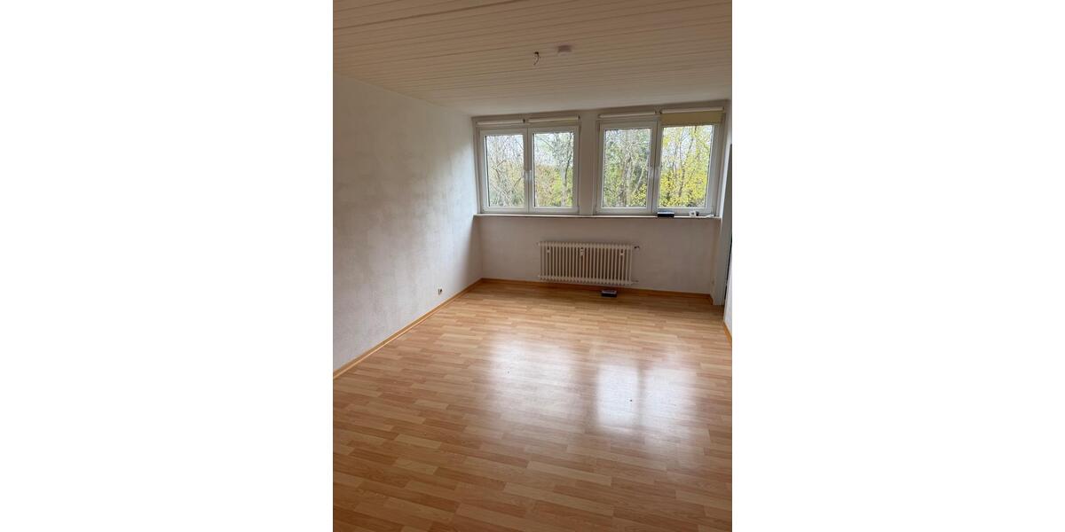 Dachgeschoßwohnung Kronberg im Taunus - 3 Zimmer, 90 m&sup2;, 950&euro; | Angebot:26439305
