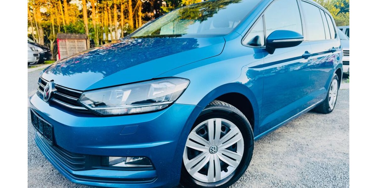 VW Touran 148.000 km 13.990 &euro; Nauheim 64569