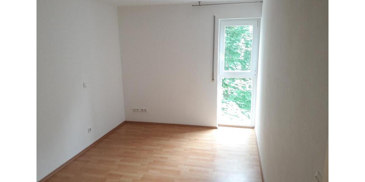 2,5 Zimmerwohnung mit Tageslichtbad und Tiefgaragenstellplatz 2.5 zimmer