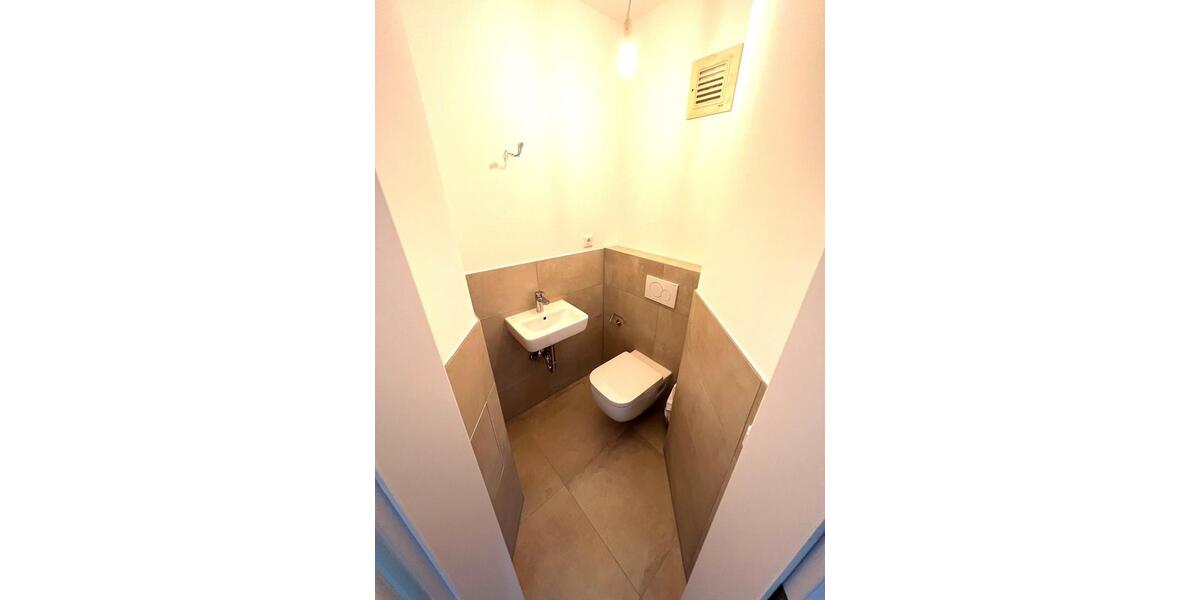 Dachgeschoßwohnung Kronberg im Taunus - 3 Zimmer, 88 m&sup2;, 1.700&euro; | Angebot:25973695