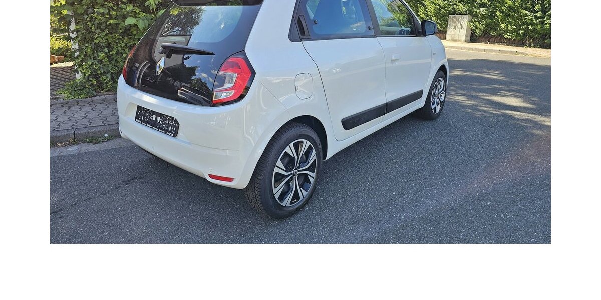 Renault Twingo Zen 48.935 km 10.945 &euro; Schwalbach/Taunus 65824