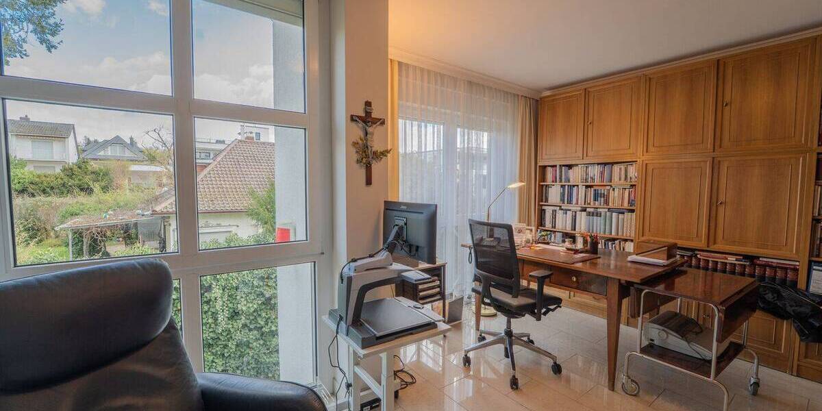 Etagenwohnung Wiesbaden Südost - 5 Zimmer, 158 m&sup2;, 649.000&euro; | Angebot:25996513