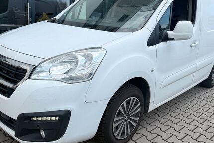 Peugeot Partner 192.000 km 4.750 &euro; Rüsselsheim 65428