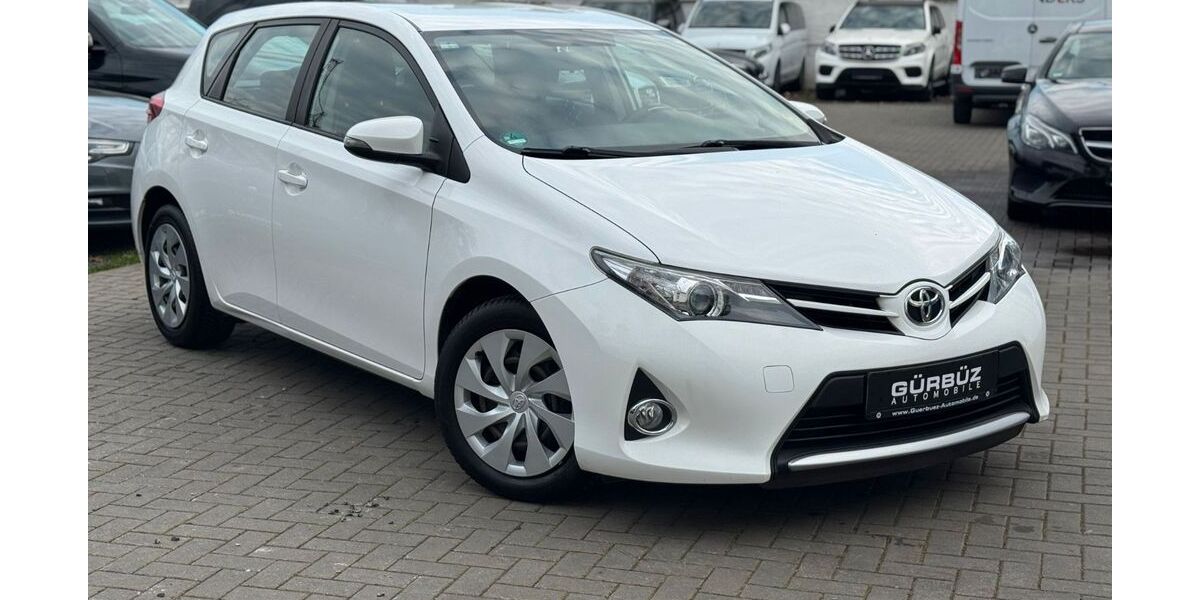 Toyota Auris 160.000 km 6.900 &euro; Wiesbaden 65201