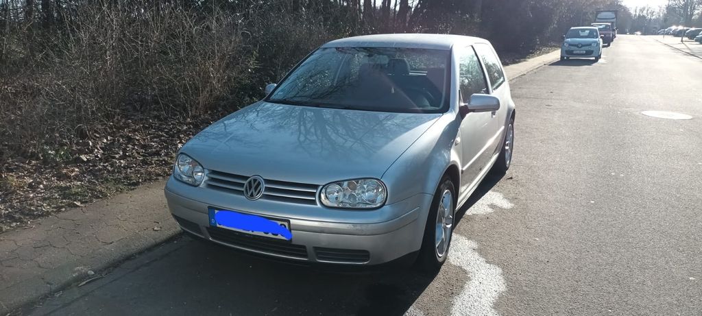 VW Golf 230.000 km 750 &euro; Mainz 55127