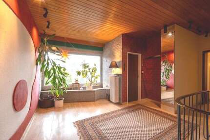 Haus Bad Soden Altenhain - 9 Zimmer, 254 m&sup2;, 1.100.000&euro; | Angebot:26297354