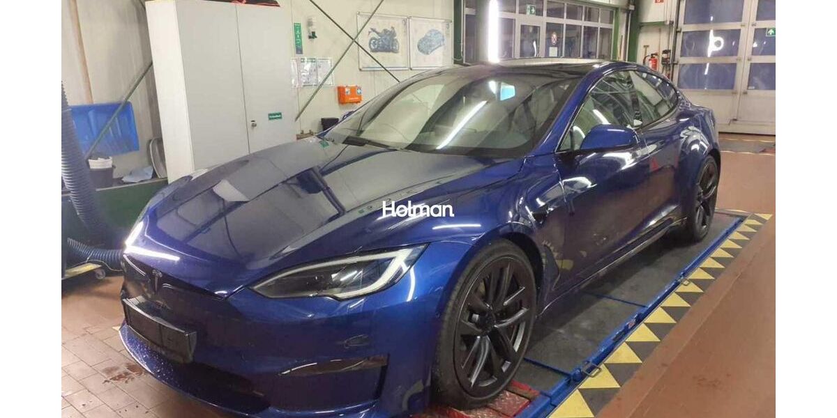 Tesla Model S 20.736 km 78.945 &euro; Eschborn 65760