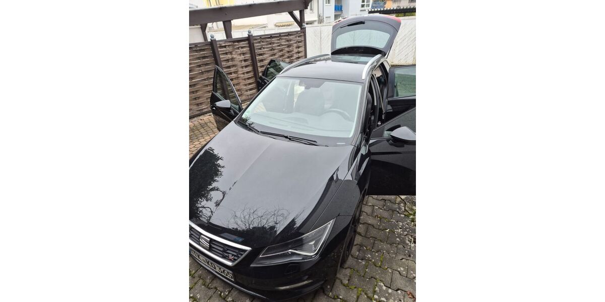 Seat Leon 78.183 km 14.090 &euro; Schwalbach 65824