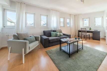 Wohnung zum Mieten in Frankfurt 1.765 € 55 m² 2 zimmer