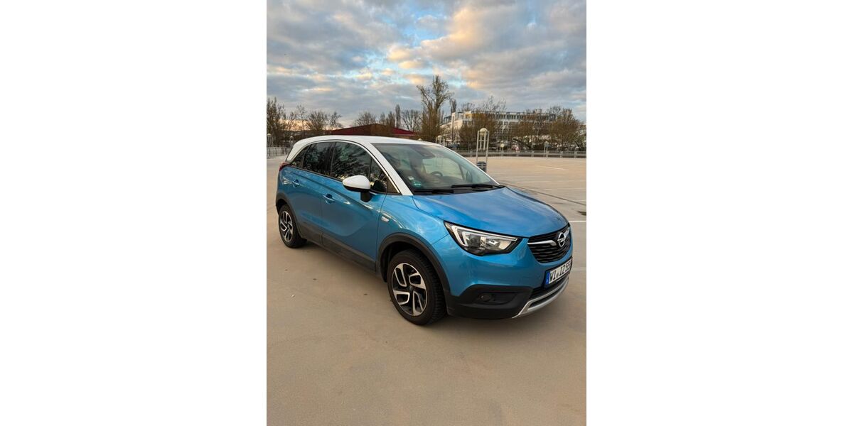 Opel Crossland (X) 97.449 km 9.950 &euro; Wiesbaden 65189