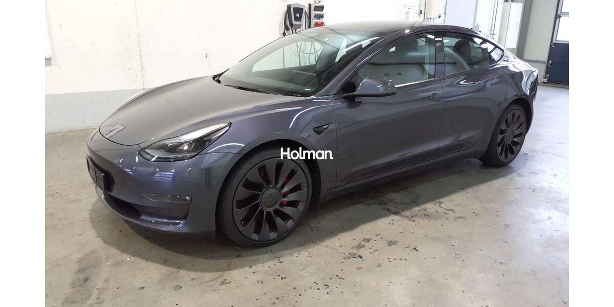 Tesla Model 3 40.302 km 31.986 € Eschborn 65760