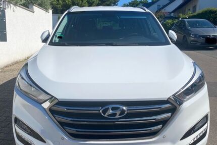 Hyundai TUCSON 85.000 km 14.500 &euro; Mainz 55129