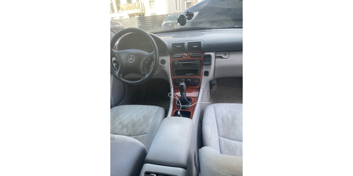 Mercedes-Benz C 180 254.000 km 1.800 € Kelsterbach 65451