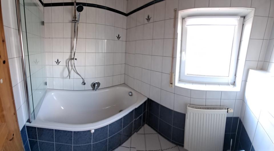 Dachgeschoßwohnung Ginsheim-Gustavsburg Gustavsburg - 3 Zimmer, 68 m&sup2;, 1.300&euro; | Angebot:25017584