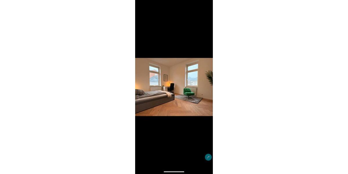 Etagenwohnung Wiesbaden Nordost - 4 Zimmer, 12 m&sup2;, 650&euro; | Angebot:26102421