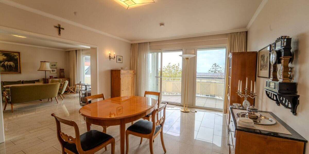 Etagenwohnung Wiesbaden Südost - 5 Zimmer, 158 m&sup2;, 649.000&euro; | Angebot:25996513