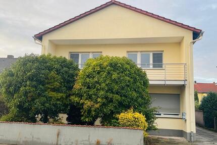 Luxuriöses Einfamilienhaus mit 6 Zimmern zu vermieten 6 zimmer