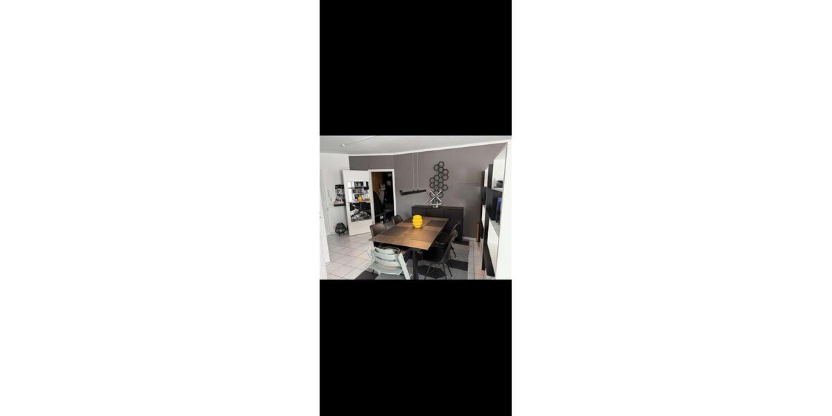 Etagenwohnung Hochheim am Main - 2 Zimmer, 68 m&sup2;, 299.000&euro; | Angebot:27202103
