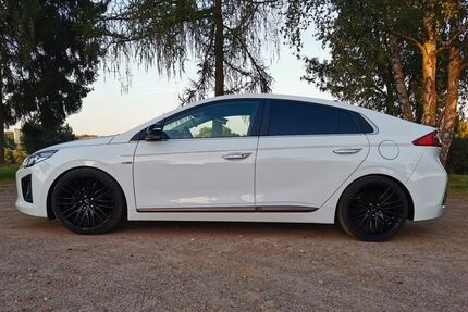 Hyundai IONIQ 52.000 km 14.400 &euro; Taunusstein 65232