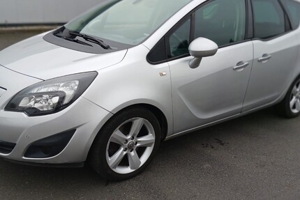 Opel Meriva 83.000 km 6.999 € Oestrich-Winkel 65375