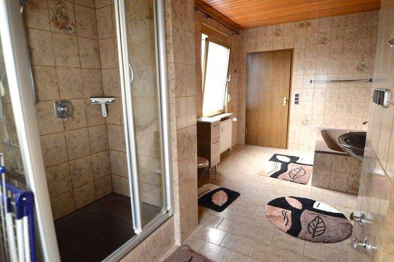 Einfamilienhaus Mainz / Marienborn Marienborn - 9 Zimmer, 194 m&sup2;, 749.000&euro; | Angebot:23982854