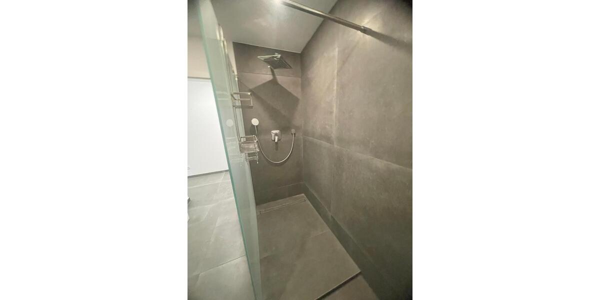 Etagenwohnung Wiesbaden Biebrich - 2 Zimmer, 73 m&sup2;, 310.000&euro; | Angebot:26221786