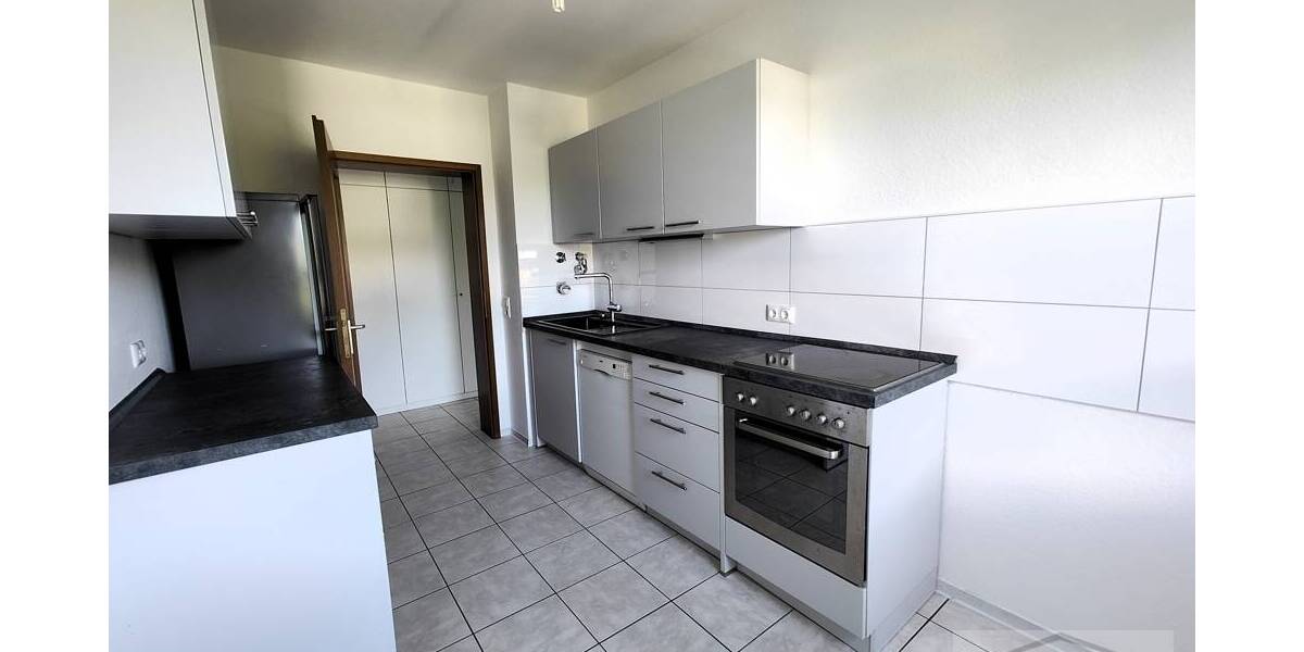 Etagenwohnung Wiesbaden Biebrich - 2 Zimmer, 69 m&sup2;, 279.000&euro; | Angebot:26730948