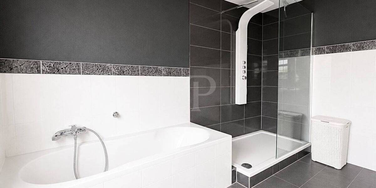 Reihenmittelhaus Hochheim am Main Hochheim - 5 Zimmer, 128 m&sup2;, 649.000&euro; | Angebot:26695912