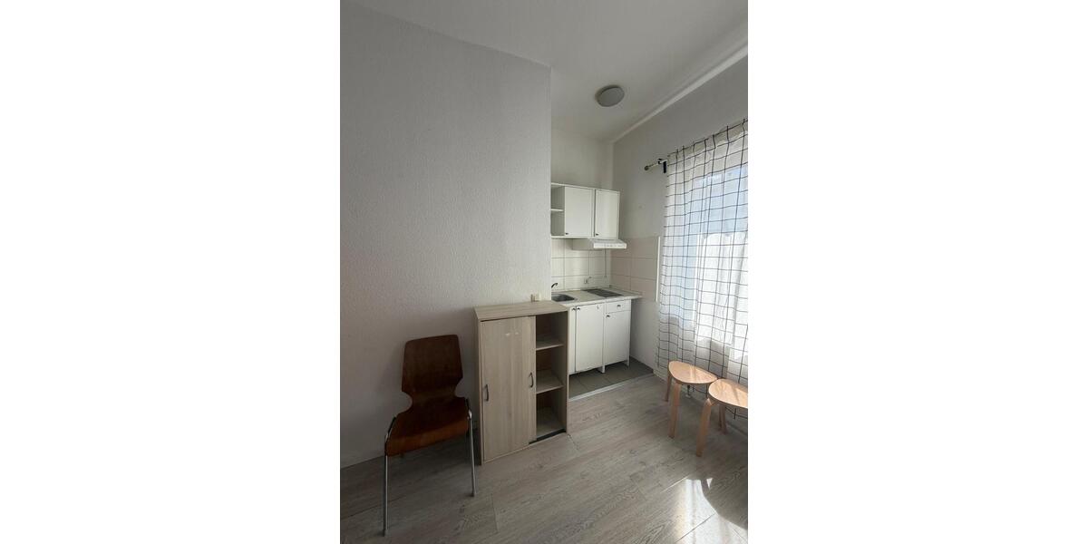 Etagenwohnung Frankfurt am Main Bockenheim - 2 Zimmer, 50 m&sup2;, 1.200&euro; | Angebot:26625714