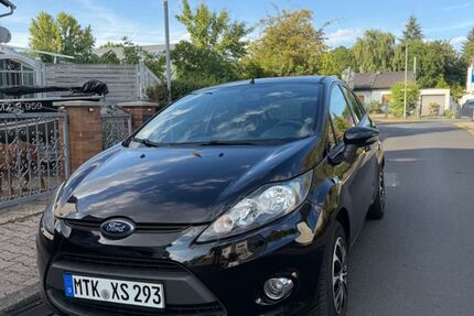 Ford Fiesta 121.415 km 4.000 &euro; Hattersheim 65795