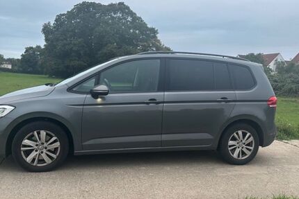 VW Touran 109.000 km 19.999 &euro; Hofheim 65719