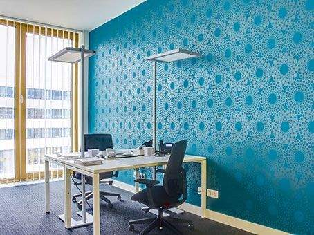 Großzügiges Eckbüro in Wiesbaden zimmer