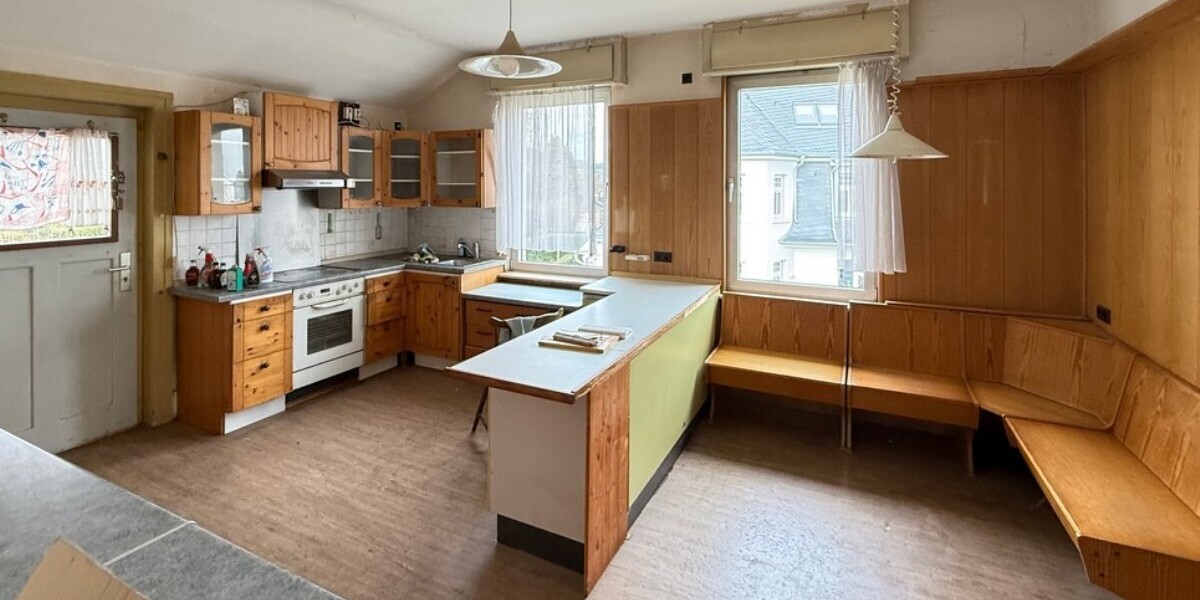 Hofheim: Individualisten aufgepasst. Altbestand mit großem Grundstück, oder zusätzlichem Bauplatz - Einfamilienhaus Hofheim | Angebot:26084064